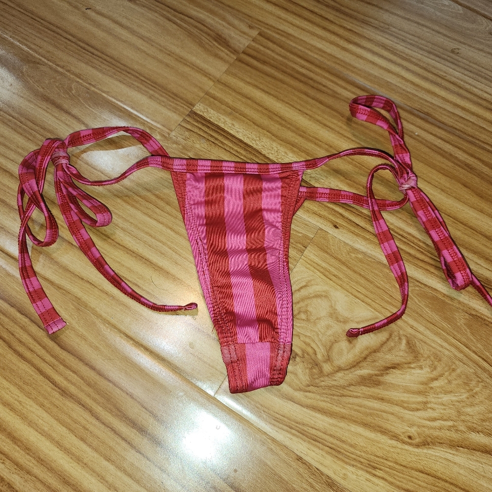 NWT Yandy Micro Bikini Thong Set Vertical Pink Red Stripe Strappy Sides Size M - Picture 6 of 6